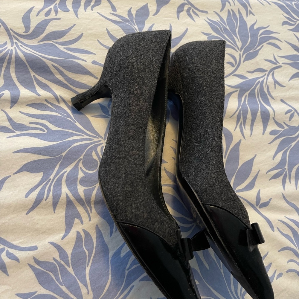 Gently Worn Stuart Weitzman Wool/Leather/Patent L… - image 2